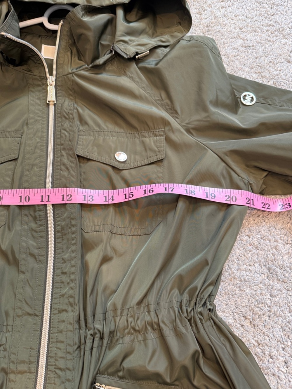 Michael Kors | Olive Green Hooded Anorak Jacket with Adjustable Waist - Picture 9 of 16
